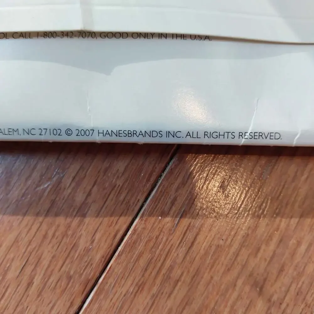 Hanes Silk Reflections Transparent Sheer Thigh Highs Sandalfoot Size CD Medium